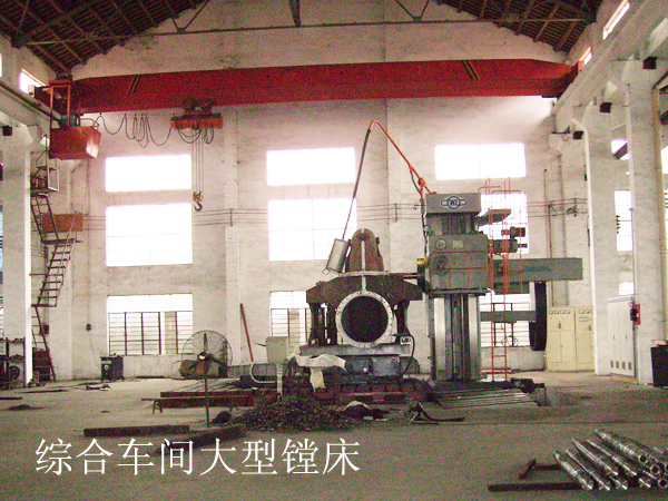  Large boring machine in comprehensive workshop